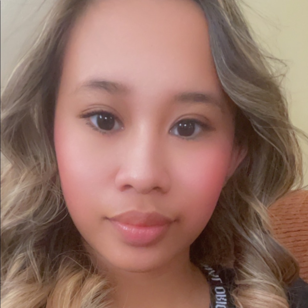 Meet your Posher, Vanessa laica